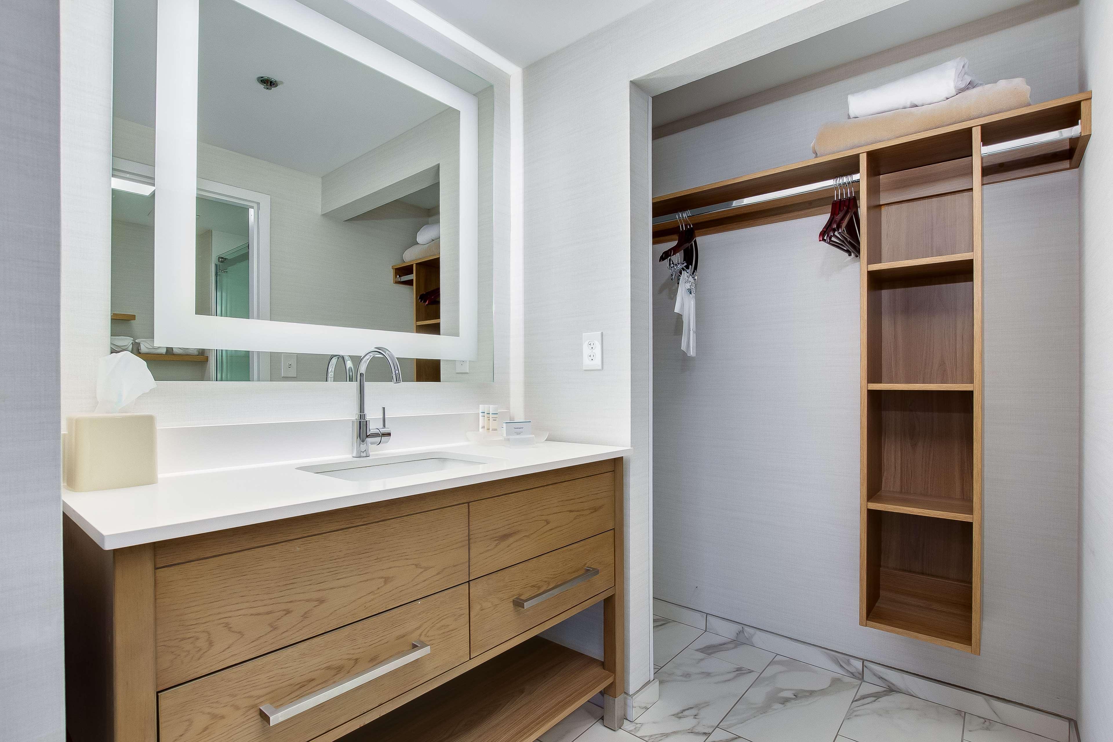 Homewood Suites By Hilton Louisville-East Eksteriør billede