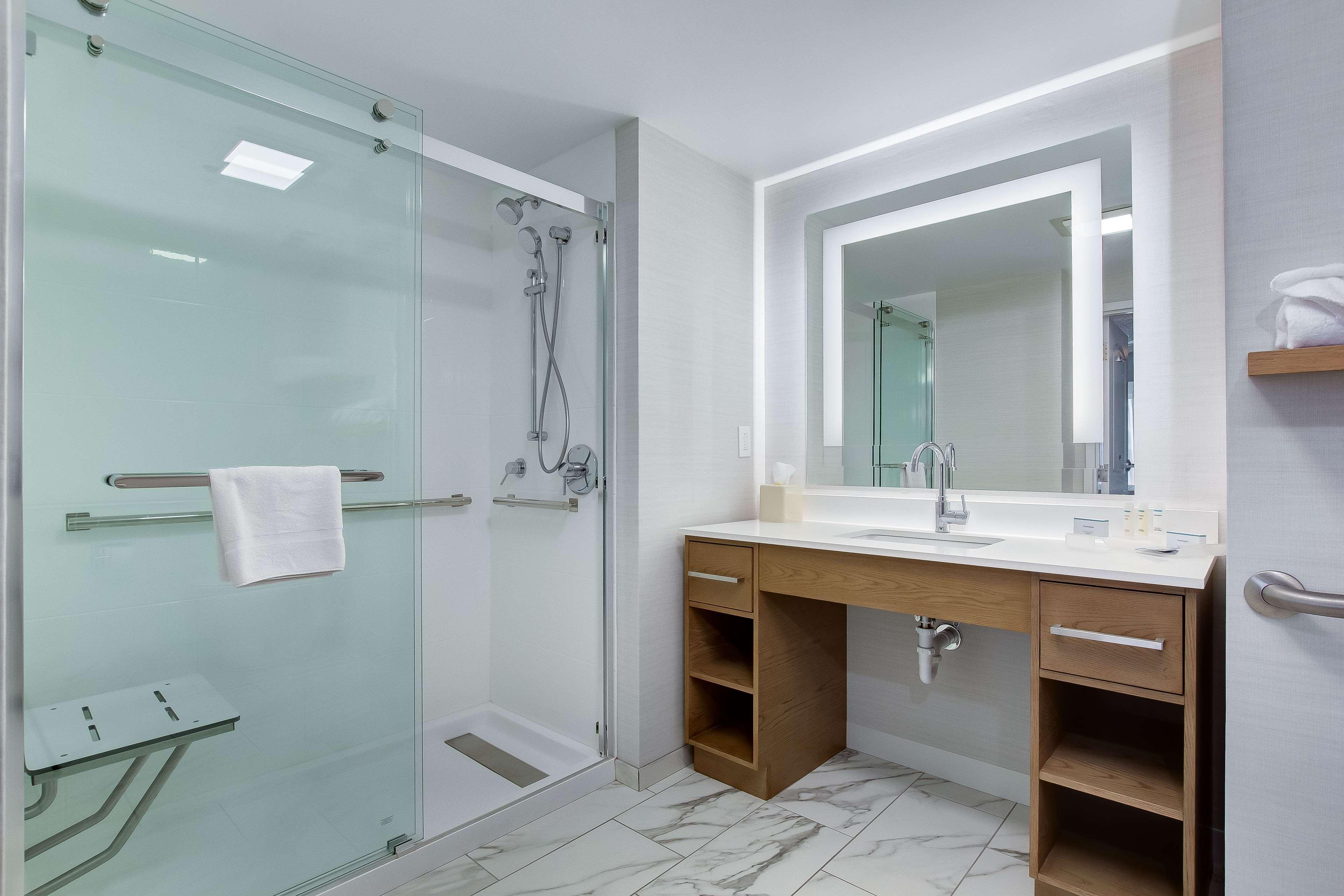 Homewood Suites By Hilton Louisville-East Eksteriør billede